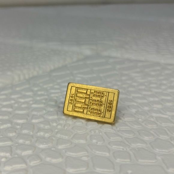 1952,β1992, Gold Plated Givenchy Unisex Brooch - Picture 4 of 8